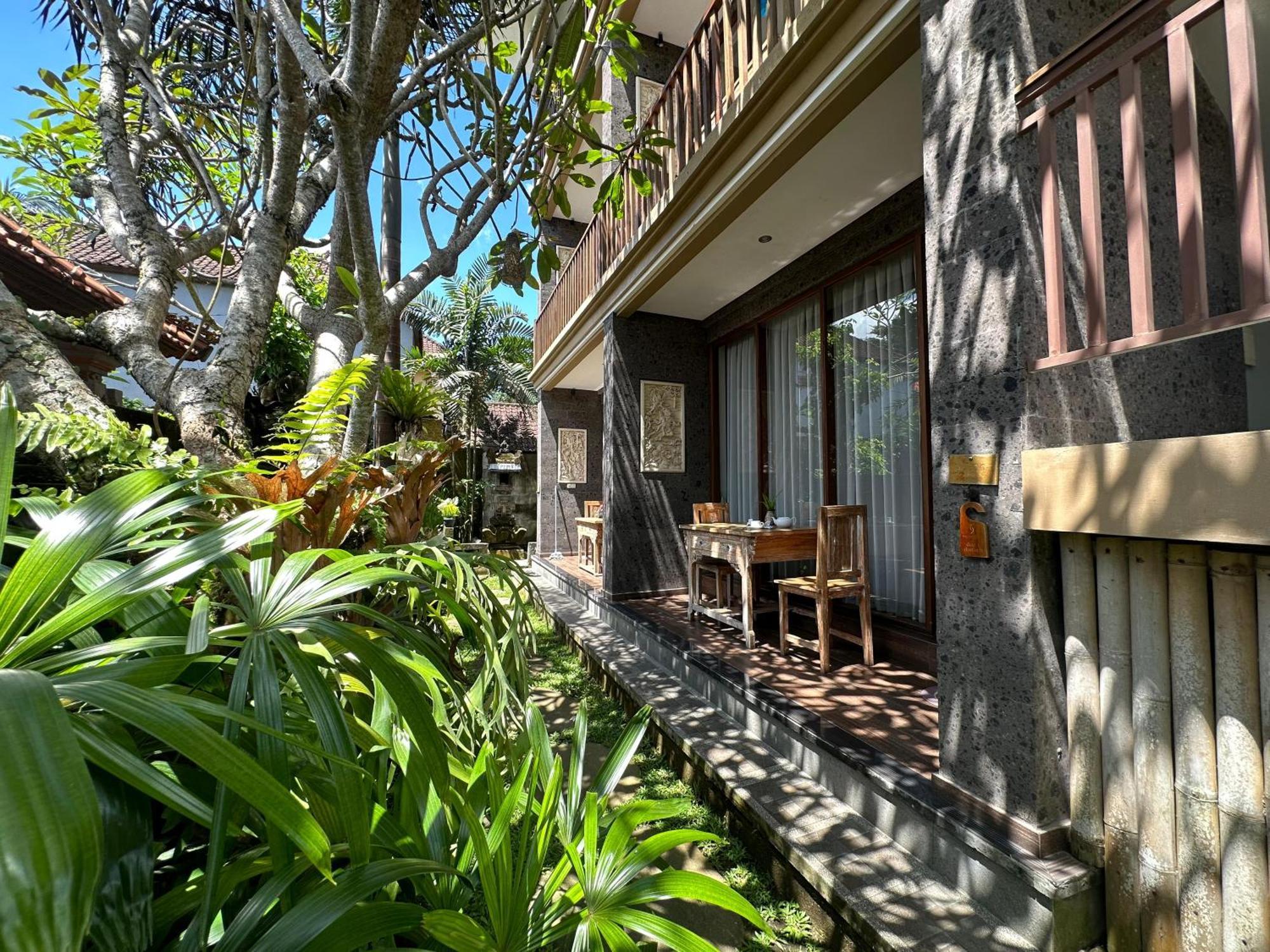 Santosha Place Ubud  Ngoại thất bức ảnh