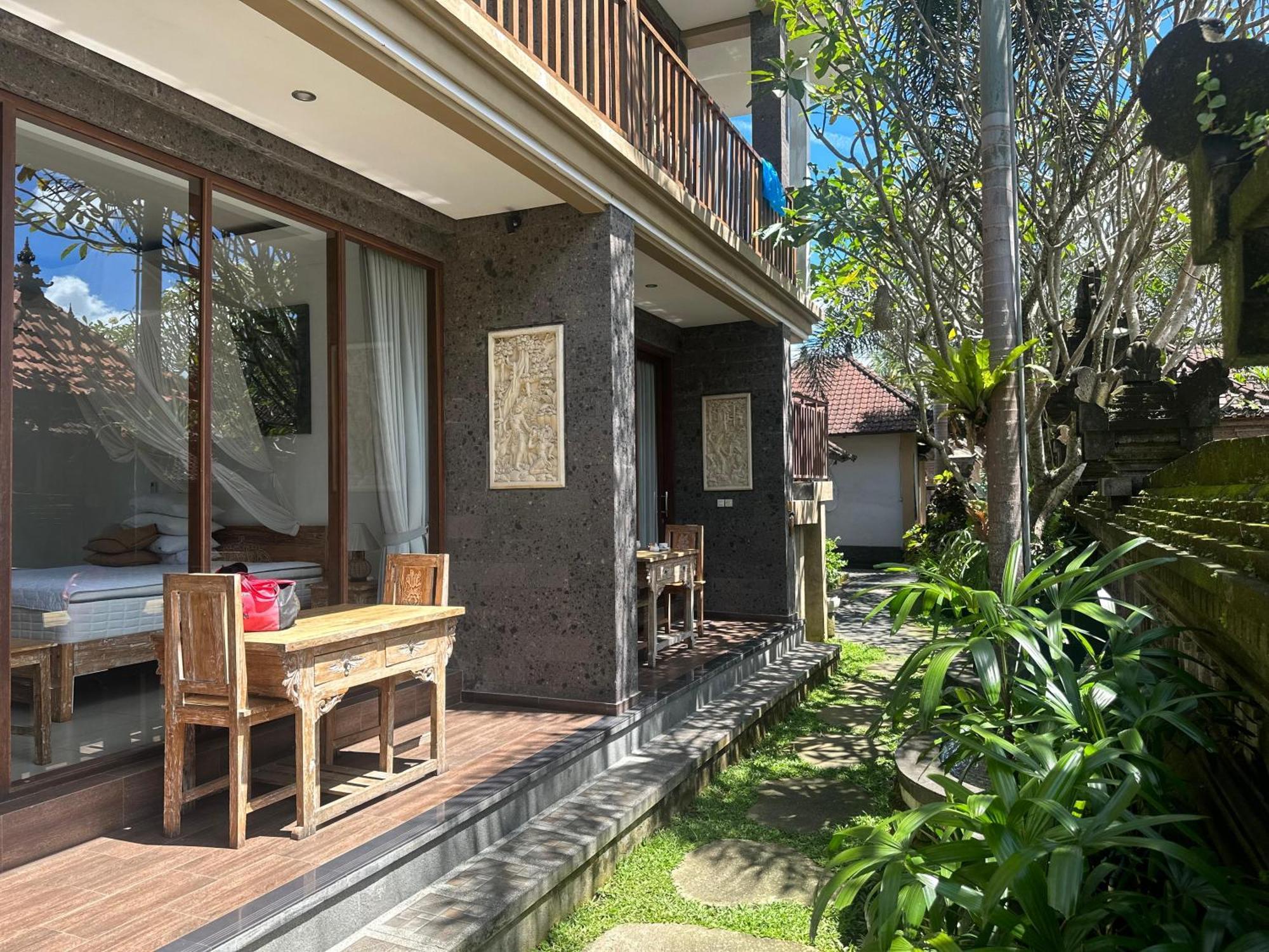 Santosha Place Ubud  Ngoại thất bức ảnh